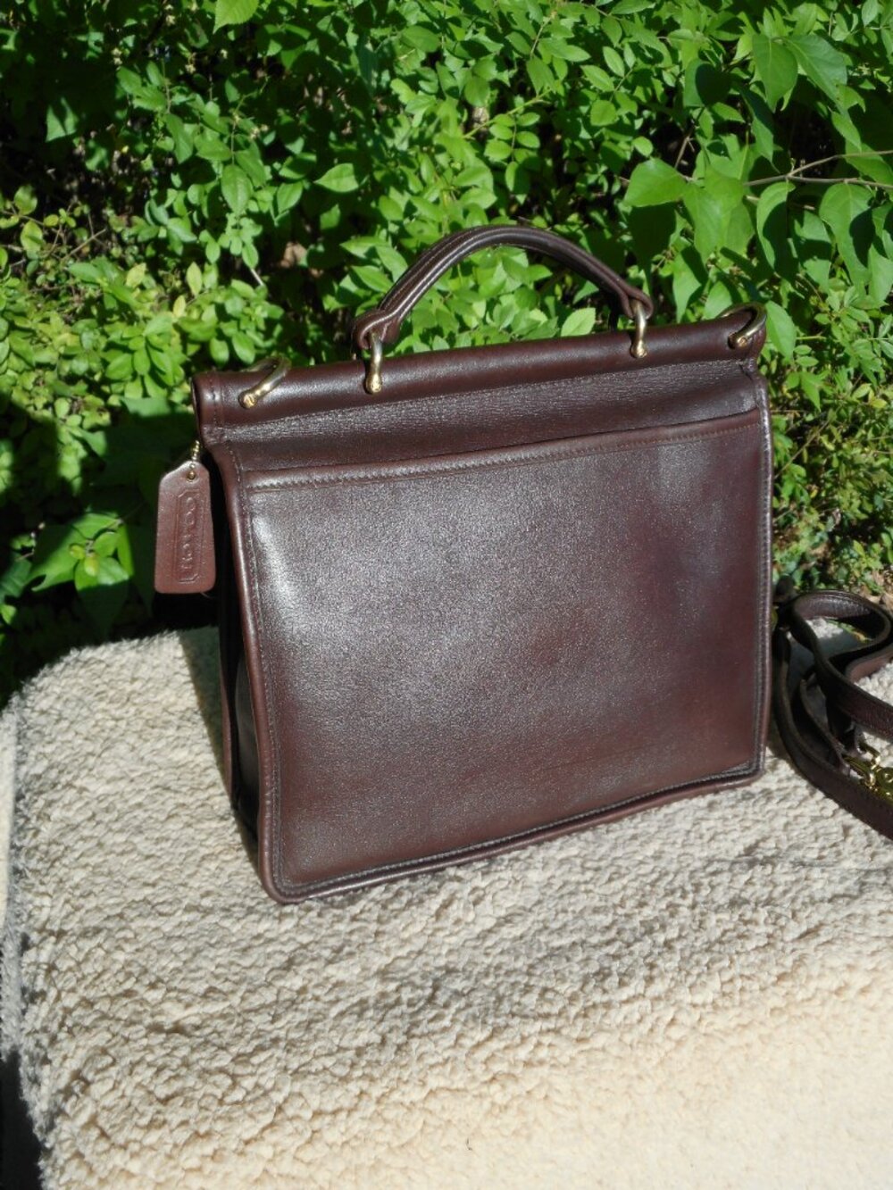 Vintage Coach Willis Bag 9927, in Mahogany EUC - Picture 3 of 13